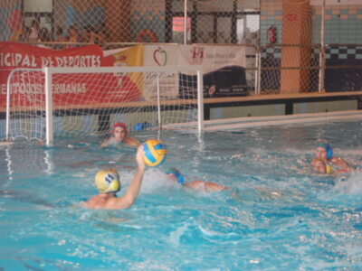 El Ciudad de Dos Hermanas de waterpolo se queda en casa