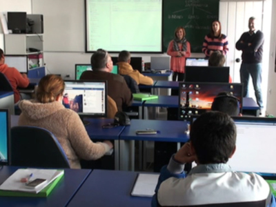 15 desempleados comienzan un nuevo curso de iniciación a la informática promovido por Fomento Económico(Chipiona)