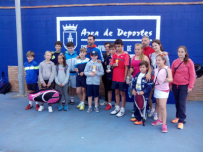 27 jóvenes tenistas participaron en la Liguilla alevín/infantil y cadete(Chipiona) 