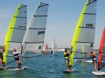 Doble corona para el Náutico Sevilla en la Copa de España de windsurf