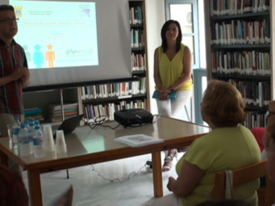 Mucha participación en el inicio de las I Jornadas primeras Jornadas Mujer y Literatura(Chipiona)