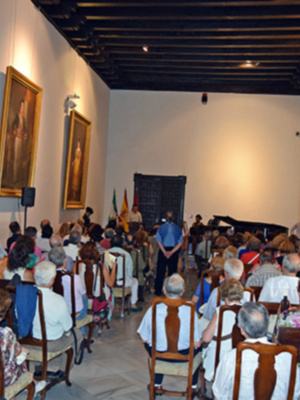 Sevilla. En el Alcázar de Sevilla se  homenajeó  a Blas Infante por sus 130 años de su nacimiento.