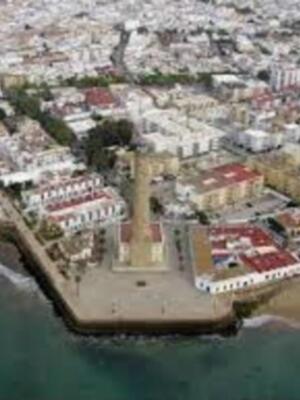 Chipiona (Cádiz) .EL CURSO DE ?TEMAS SEVILLANOS? CELEBRA EN CHIPIONA SU NUEVO CICLO DE VERANO.