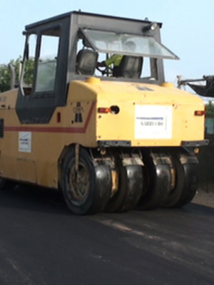El Ayuntamiento de Chipiona concluye el reasfaltado el camino del Ahorcado