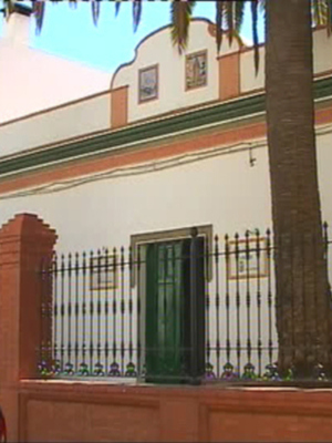 Mañana se abre el plazo para presentar solicitud para el programa extraordinario de ayuda a la contratación 2015 para trabajar un mes.(Chipiona) 