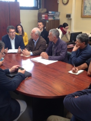 El subdelegado del Gobierno se compromete a que la voz de los pescadores artesanales sea escuchada en Madrid 