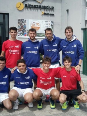 El Almazara Club de Utrera reparte cuatro pasaportes para el Nacional absoluto por equipos de Tercera Categoría de pádel