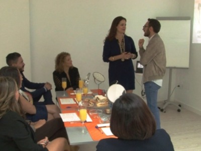 ‘Comando actualidad’ acompaña a personas que trabajan ‘A comisión’