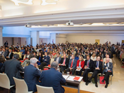 Más de 800 abogados y otros juristas estudian la nueva regulación del procedimiento administrativo.-