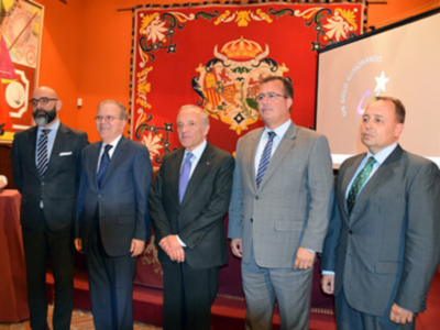Una veintena de carrozas con nuevo diseño para el centenario de la Cabalgata  de Reyes Magos del Ateneo Sevillano.