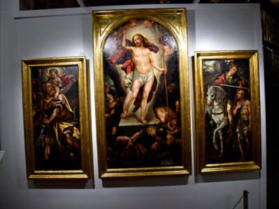 Clausurada la exposición Anna Radix Uberrina en Triana
