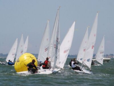Alfredo Gómez, del Club de Actividades Náuticas y Deportivas de Chipiona, se proclama campeón de Andalucía de Láser Radial