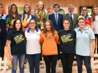 El C.W. Dos Hermanas, en la presentación de la Liga Iberdrola