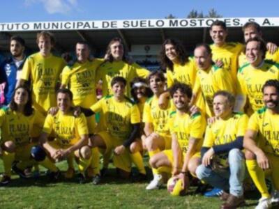 Numerosos artistas y toreros se han dado cita en la mañana del sábado 30 en el tradicional partido benéfico 'Artistas vs Toreros'