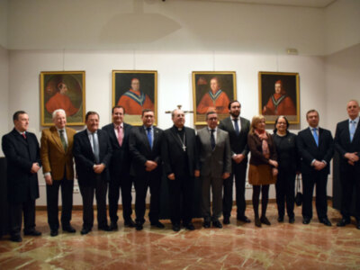 La Hermandad de los Negritos expone los  enseres del 625 Aniversario de la Hermandad en el Círculo Mercantil de SEVILLA.