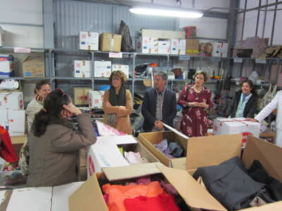La Directora General de Participación Ciudadana y Voluntariado de la Junta de Andalucía visita Madre Coraje