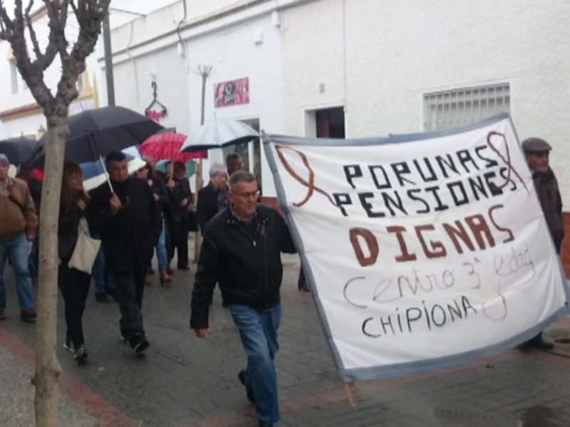 Manifestación en Chipiona por pensiones dignas.