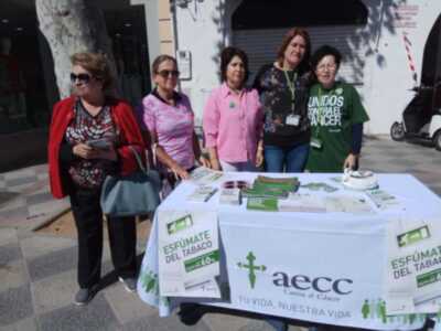La Asociación española contra el cáncer ayuda a quienes quieran dejar de fumar