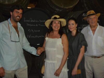 Los Marqueses de Griñón y Carmen Martínez Bordiú visitan las bodegas Barbadillo acompañados de Mario Niebla del Toro