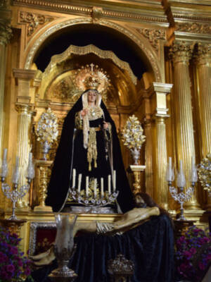 La Hermandad de la Soledad ha presentado a su titular mariana de luto de una forma especial.