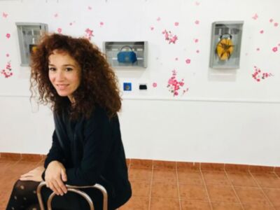 Candela Mar llena de color y originalidad El Chusco con su muestra de bolsos de inspiración japonesa