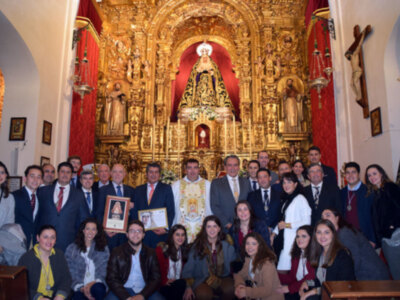 La Hermandad de la Virgen de Aguas Santa pelegrinaron  a la Capilla de la Esperanza de  Triana
