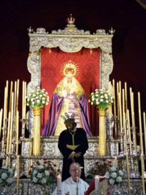 Cultos internos a la Santísima Virgen de la Esperanza de Alcalá del  Río.