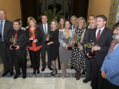 El Foro de Gobiernos Locales de Sevilla premia  con sus ‘Golden Experience’ a la excelencia de las  ciudades e instituciones de hoy que se adelantan