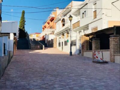 Concluyen las obras de reurbanización en un tramo de la calle Clavel que desde ahora mejora la accesibilidad