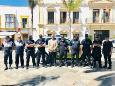 Presentado un vehículo que ha sido adaptado para el servicio de la Policía Local de Chipiona