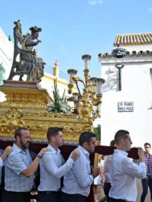 El Patrón Ilipense paseó por su pueblo en la tradicional procesión de bajada.