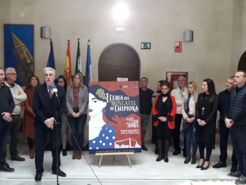 Presentación oficial de la Feria del Artesanato de Chipiona en el Ayuntamiento.