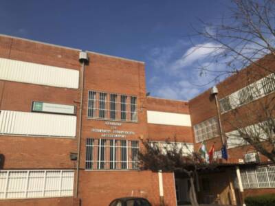 Una profesora de Torreblanca lidera un movimiento solidario para ayudar a los vecinos más necesitados