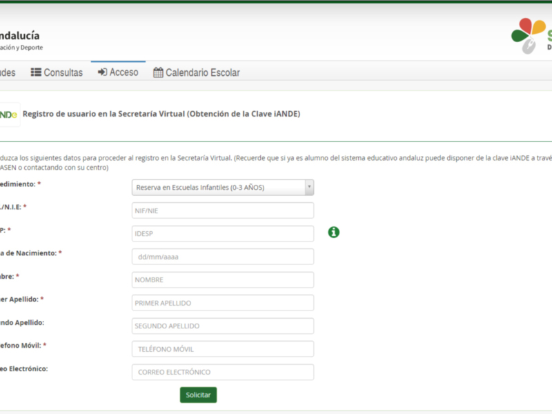 La página de inicio del registro virtual de la Junta de Andalucía, específicamente en el área de la Secretaría Virtual. La página contiene campos para ingresar datos como nombre, número de matrícula y otros detalles necesarios para el registro. La imagen también muestra una barra lateral con opciones de acceso y un calendario escolar, así como el logo de la Junta de Andalucía.