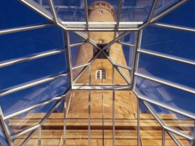 El Faro de Chipiona luce nueva claraboya