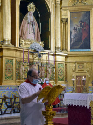La misa en honor a San Fermín es uno de los actos que ha mantenido el hogar navarro