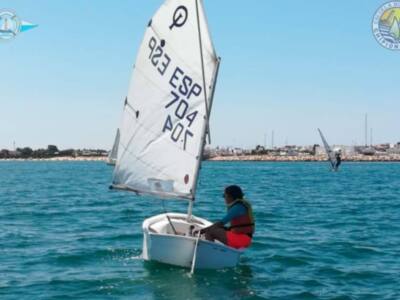 La escuela de verano del CAND Chipiona viento en popa a toda vela