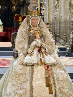 Los actos con motivo de la festividad de la Asunción en Sevilla, comenzarán a las 5:30, 6:00. 6:30, 7:00 y 7:30. En la Catedral