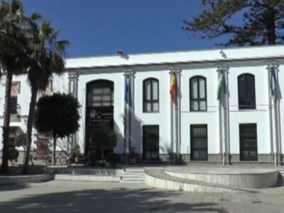 El alcalde de Chipiona anuncia las actuaciones de mejora de calles y edificios con cargo a los PROFEA de 2020 y 2021