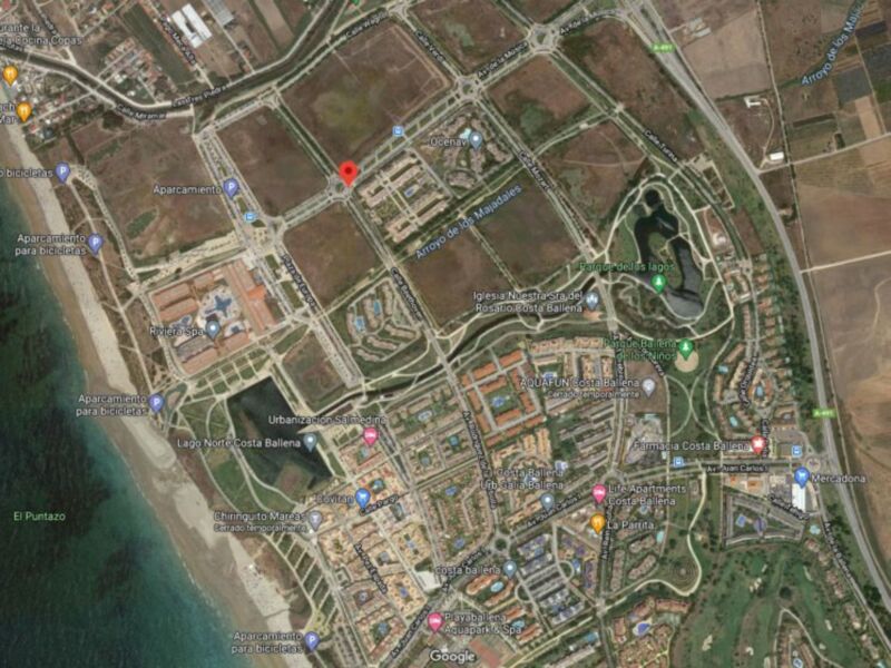 Mapa satelital de Costa Ballena, Costa del Sol, España, mostrando el área urbana y costera.