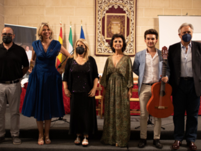 Gran éxito de la presentación de los libros Soy Raphaelista y Canta Rocío Canta el pasado sábado en la Feria del Libro de Jerez 2021