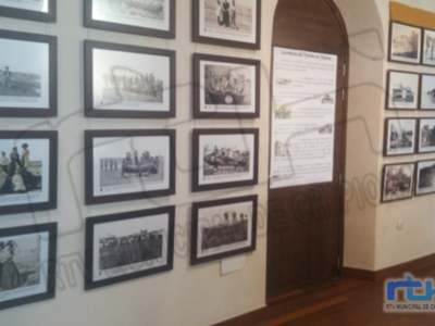 La exposición sobre los orígenes del turismo en Chipiona permanecerá abierta hasta el 15 de septiembre