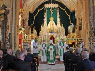 El Nuncio Apostólico presidió la misa estacional por los 50 Aniversario de la Coronación de la Virgen de las Angustias Ilipense