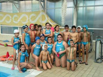 Demostración de poderío de las promesas del waterpolo nazareno