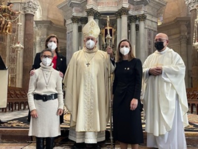 Pepa Carranza condecorada con la insignia de plata de Salus Infirmorum
