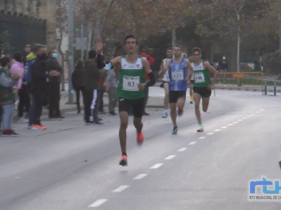 El joven Walid Msahli ganador absoluto y Siri Ulvestad primera mujer en una San Silvestre de Chipiona que se trasladó a calles más amplias