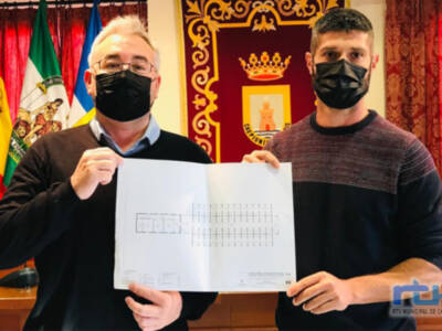Sebastián Guzmán y Pepe Mellado presentan el proyecto de refugio de animales que Chipiona ubicará en el Abulagar 