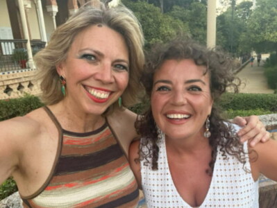 La periodista Marina Bernal presentará mañana su libro ‘Anónimos Infinitos 3’ en la Feria del Libro de Jerez que comienza hoy