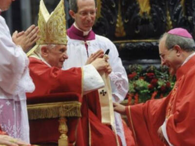 Eucaristía en Sevilla por el eterno descanso del Papa Benedicto el Marte 10 de enero