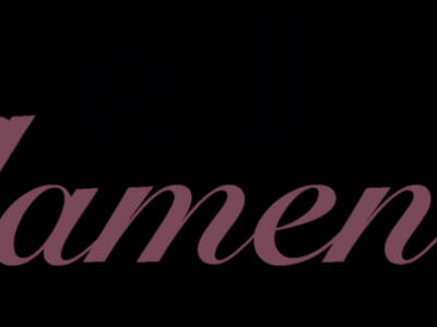 Descubrimos de manos de la modelo y empresaria onubense cómo es el backstage de la Semana de la moda flamenca.